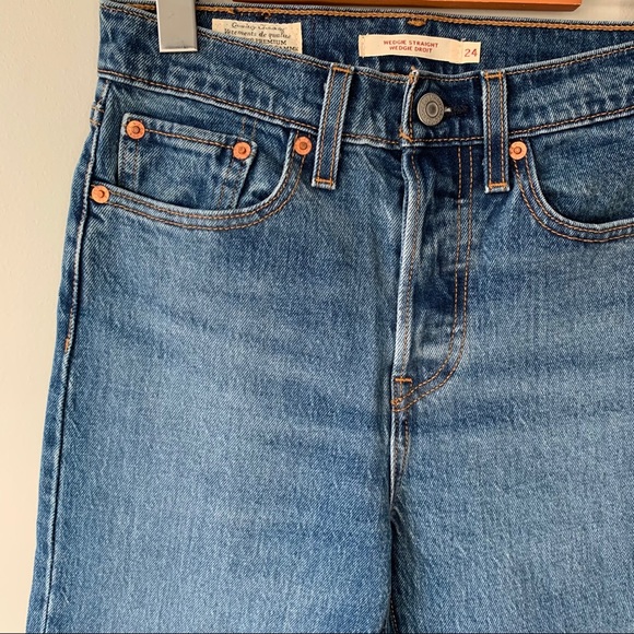 Levi’s Wedgie Straight Denim Jeans - Picture 1 of 9